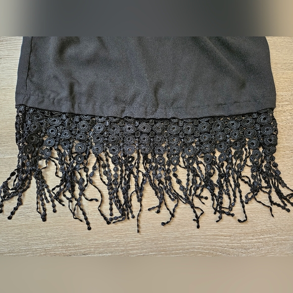 Monteau Lace/Fringe Tank Top - Small - Picture 6 of 6